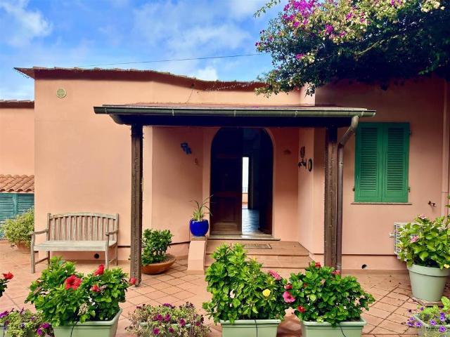 Villa Indipendente in vendita a Carubo, Capoliveri