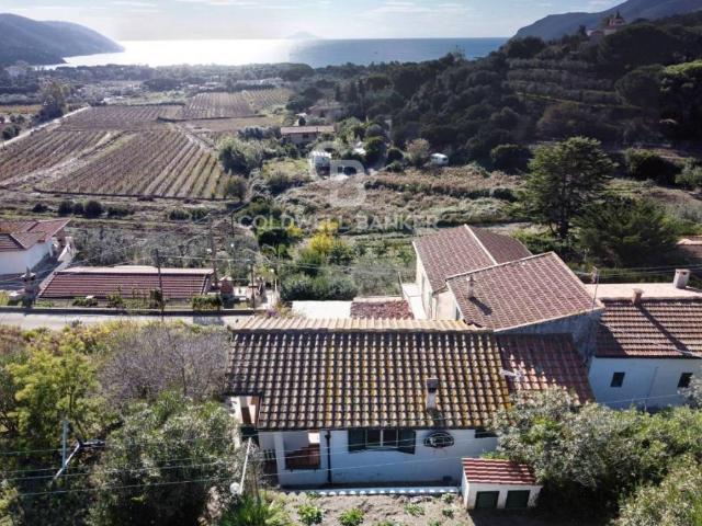 Villa Indipendente in vendita a Capoliveri, Toscana