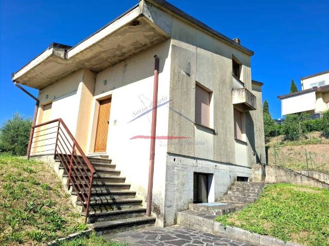 Villa Indipendente in vendita a L'Apia, Capolona