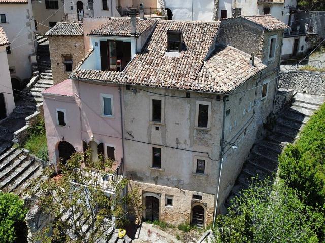 Villa Indipendente in vendita a Caporciano, Abruzzo