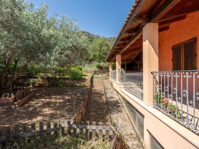 Villa Indipendente in vendita a Capoterra, Sardigna/Sardegna