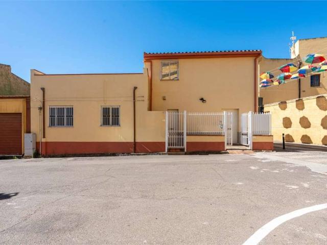 Villa Indipendente in vendita a Capoterra, Sardigna/Sardegna