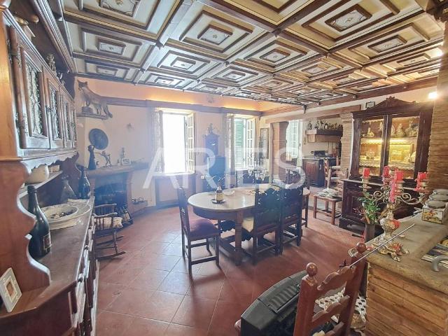 Appartamento in vendita a Capranica, Lazio