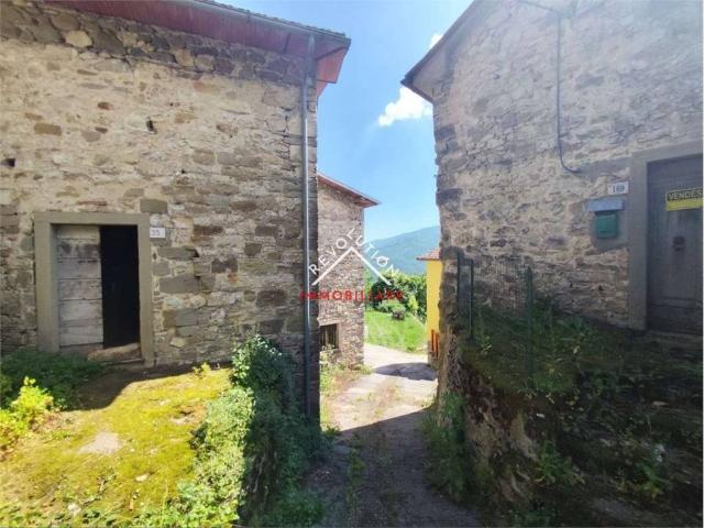 Villa Indipendente in vendita a Caprese Michelangelo, Toscana