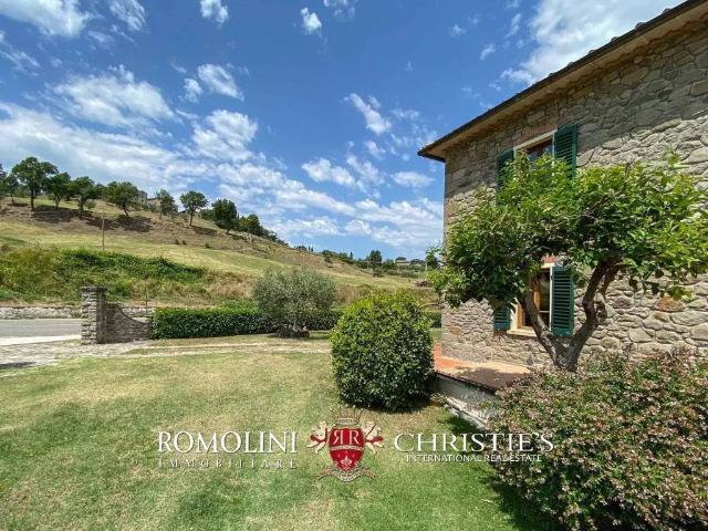 Villa Indipendente in vendita a Caprese Michelangelo, Toscana