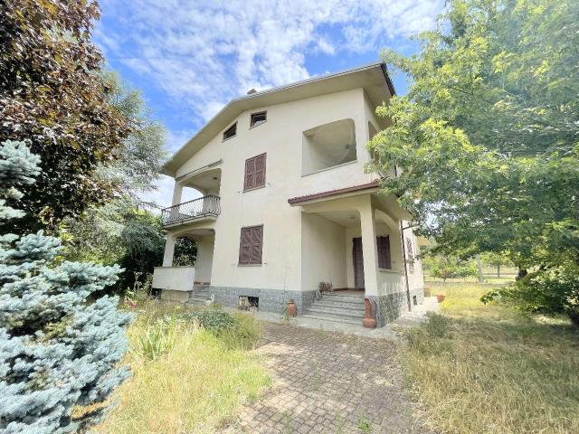 Villa Indipendente in vendita a Capriata d'Orba, Alessandria