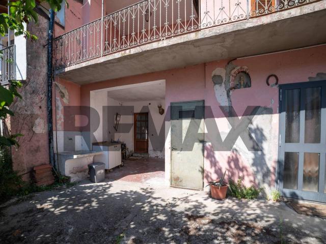 Villa Indipendente in vendita a Caprino Bergamasco, Lombardia