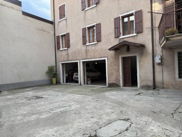 Villa Indipendente in vendita a Rubiana, Caprino Veronese