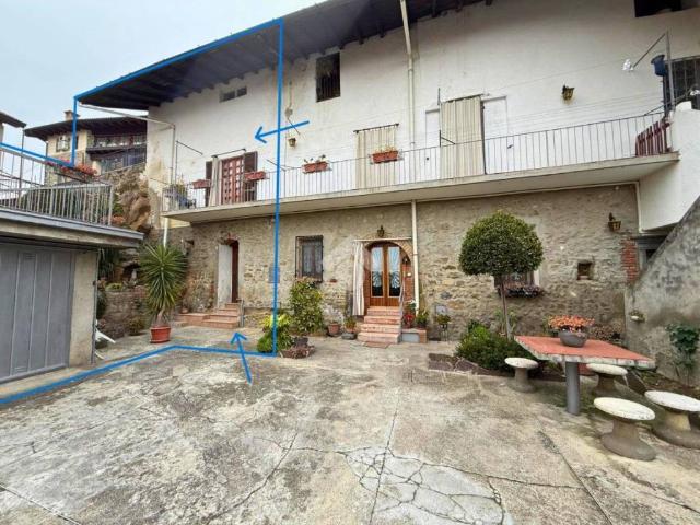 Villa Indipendente in vendita a Pirlotti, Capriolo