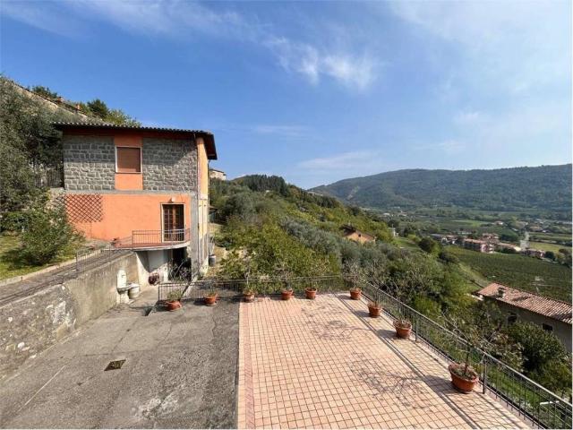 Villa Indipendente in vendita a Pirlotti, Capriolo
