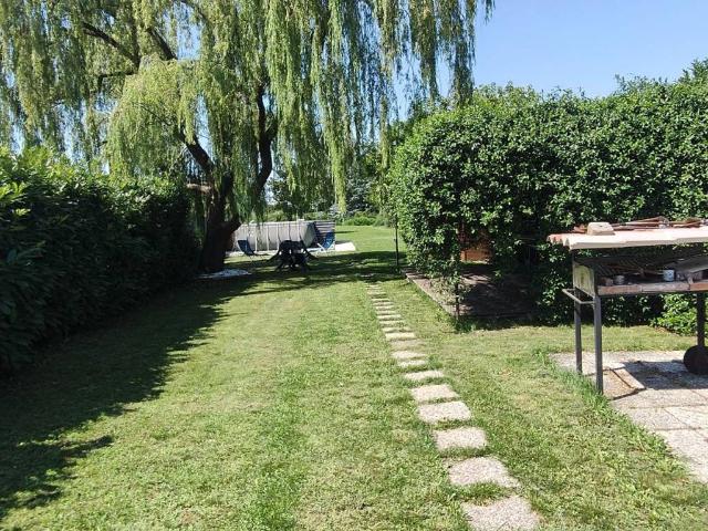 Villa Indipendente in vendita a Capriva Del Friuli, Friuli-Venezia Giulia