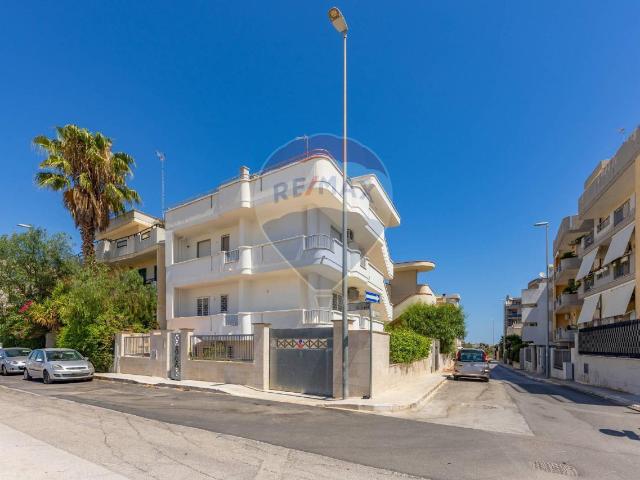 Villa Indipendente in vendita a Puglia, Bari