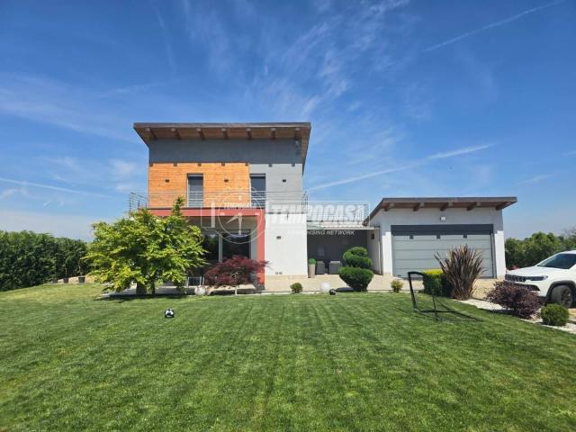 Villa Indipendente in vendita a Piemonte, Cuneo