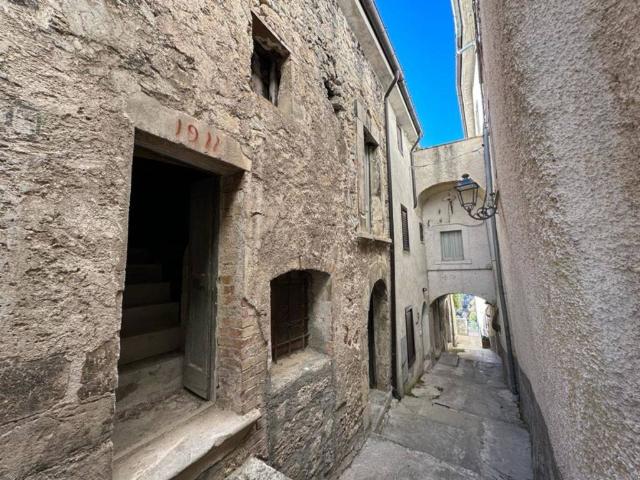 Villa Indipendente in vendita a Caramanico Terme, Abruzzo