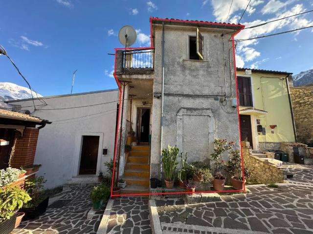 Villa Indipendente in vendita a Caramanico Terme, Abruzzo