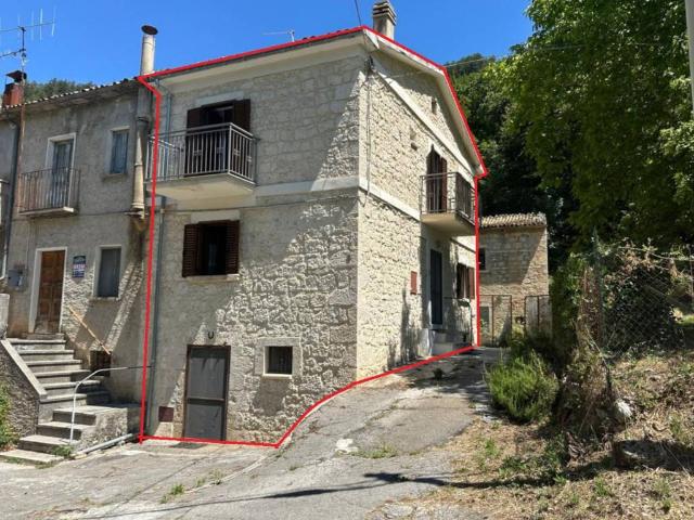 Villa Indipendente in vendita a Caramanico Terme, Abruzzo