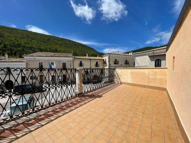 Villa Indipendente in vendita a Carapelle Calvisio, Abruzzo