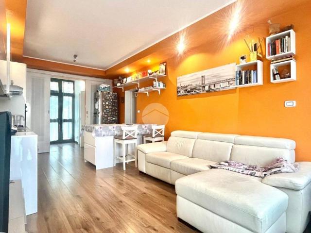 Villa Indipendente in vendita a Carate Brianza, Lombardia