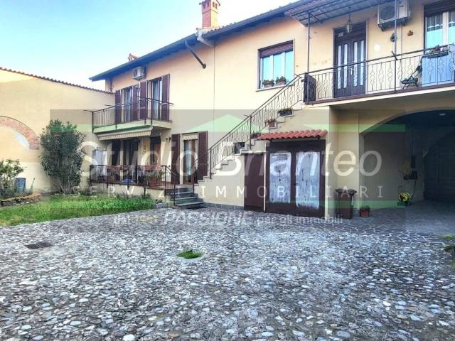 Villa Indipendente in vendita a Realdino, Carate Brianza