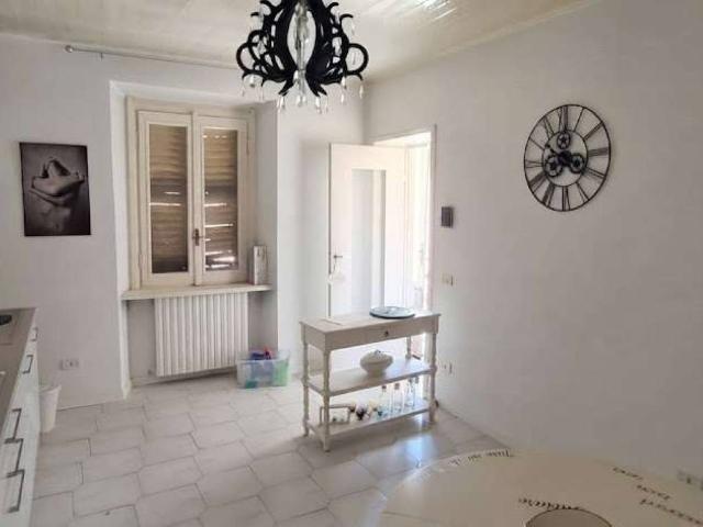 Villa Indipendente in vendita a Carate Brianza, Lombardia
