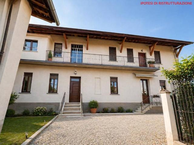 Villa Indipendente in vendita a Realdino, Carate Brianza