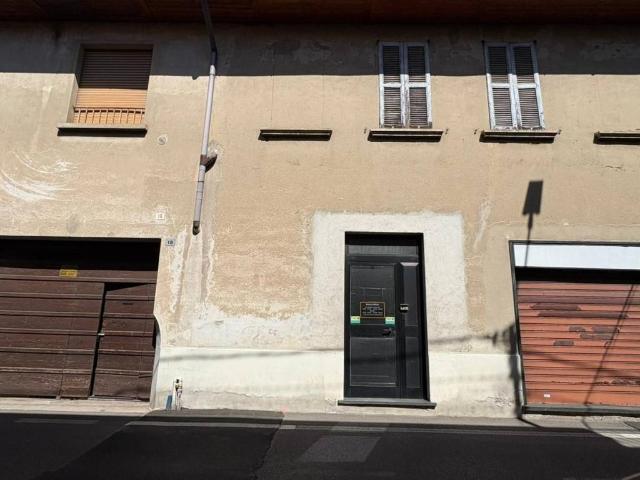 Villa Indipendente in vendita a Agliate, Carate Brianza