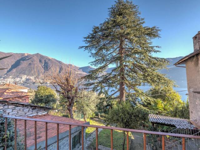 Villa Indipendente in vendita a Carate Urio, Como