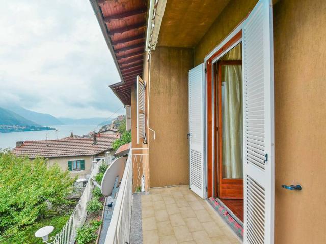 Villa Indipendente in vendita a Carate, Carate Urio