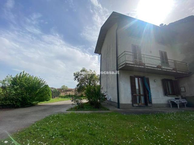 Villa Indipendente in vendita a Caravaggio, Bergamo