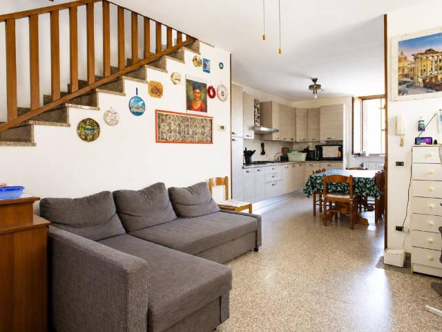 Villa Indipendente in vendita a Caravaggio, Lombardia