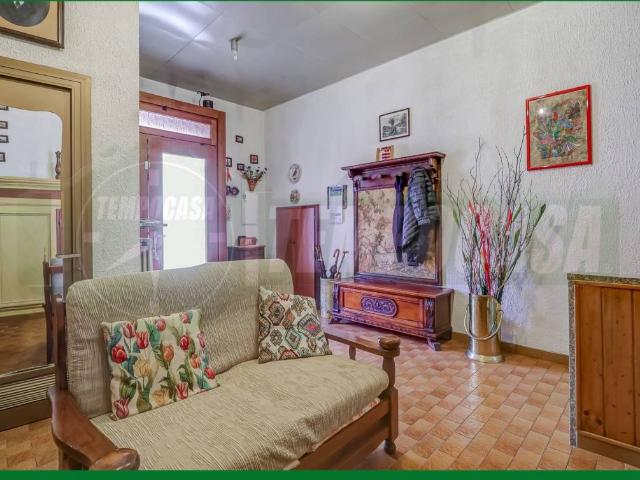Villa Indipendente in vendita a Unione dei comuni del Medio Verbano, Caravate
