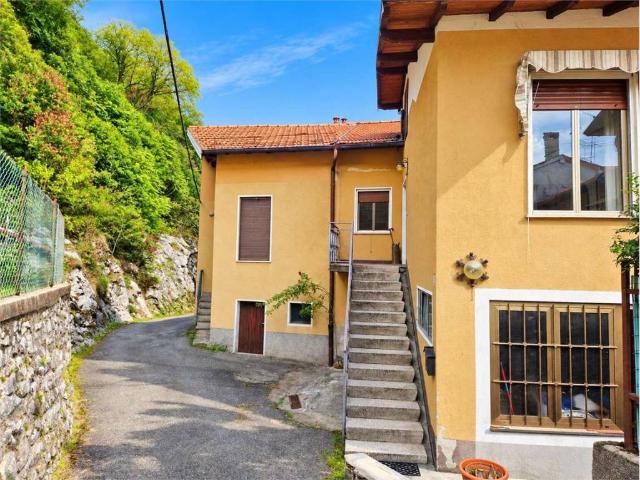 Villa Indipendente in vendita a Fornazze, Caravate