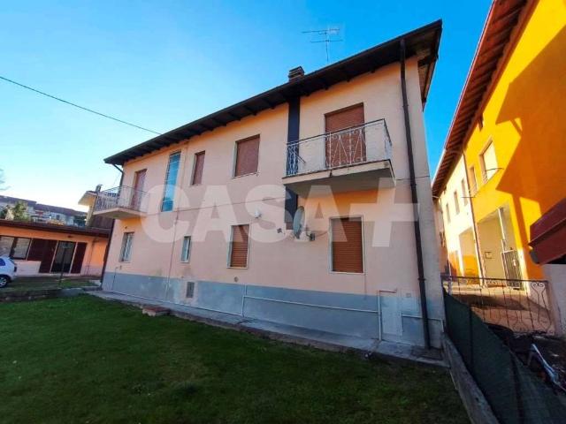 Villa Indipendente in vendita a Unione dei comuni del Medio Verbano, Caravate