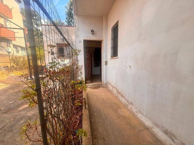Villa Indipendente in vendita a Rosmarino, Carbonia