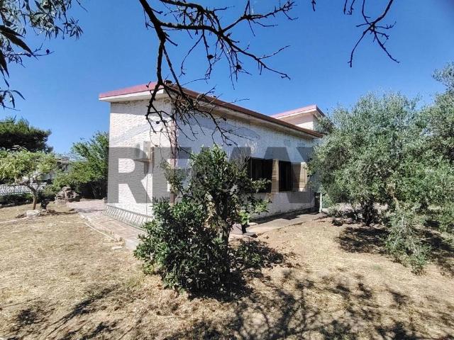 Villa Indipendente in vendita a Santa Caterina, Carbonia