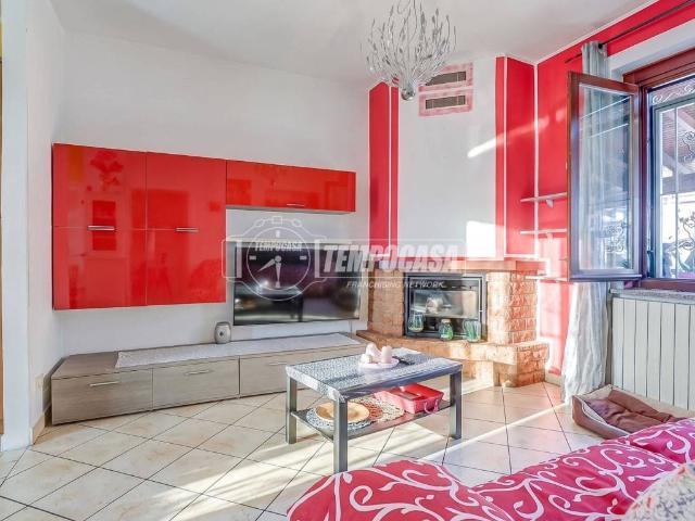 Villa Indipendente in vendita a Cardano Al Campo, Lombardia