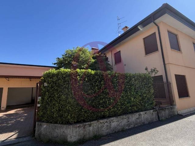 Villa Indipendente in vendita a Cuoricino, Cardano Al Campo