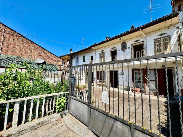 Villa Indipendente in vendita a Piemonte, Vercelli