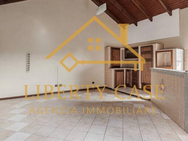 Villa Indipendente in vendita a Piemonte, Vercelli