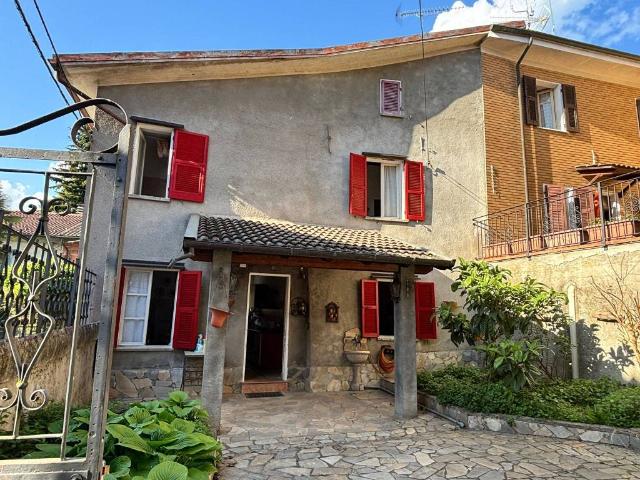 Villa Indipendente in vendita a Piemonte, Alessandria