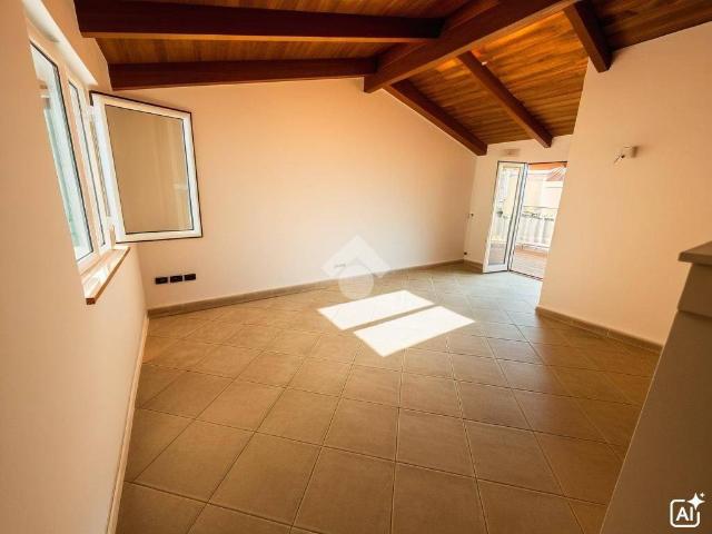 Villa Indipendente in vendita a Carinaro, Campania