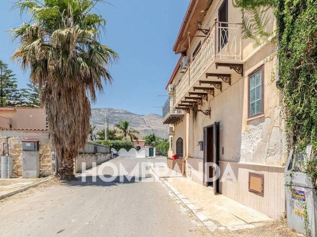 Villa Indipendente in vendita a Carini, Sicilia
