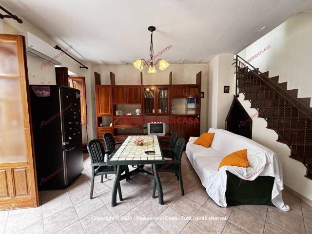 Villa Indipendente in vendita a Carini, Sicilia