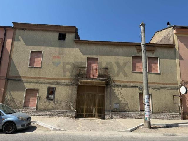 Villa Indipendente in vendita a Carinola, Campania
