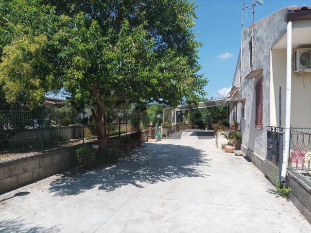 Villa Indipendente in vendita a Carinola, Campania