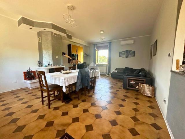 Villa Indipendente in vendita a Piemonte, Vercelli