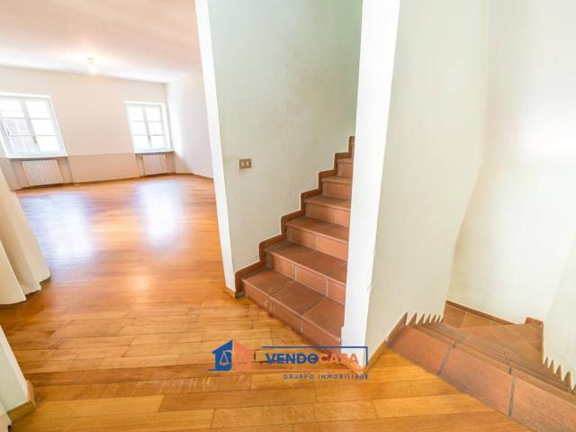 Villa Indipendente in vendita a Carmagnola, Torino