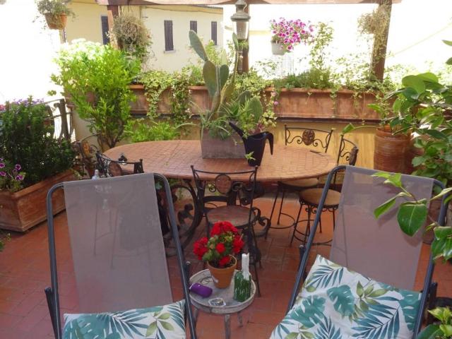 Villa Indipendente in vendita a Carmignano, Toscana