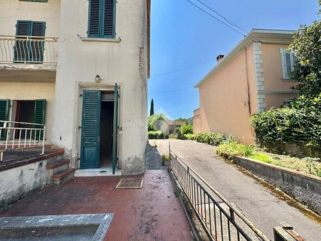 Villa Indipendente in vendita a Carmignano, Toscana