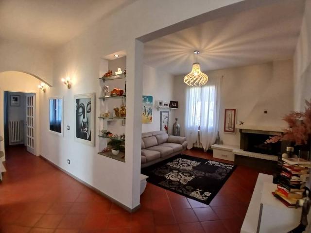 Villa Indipendente in vendita a Carmignano, Toscana